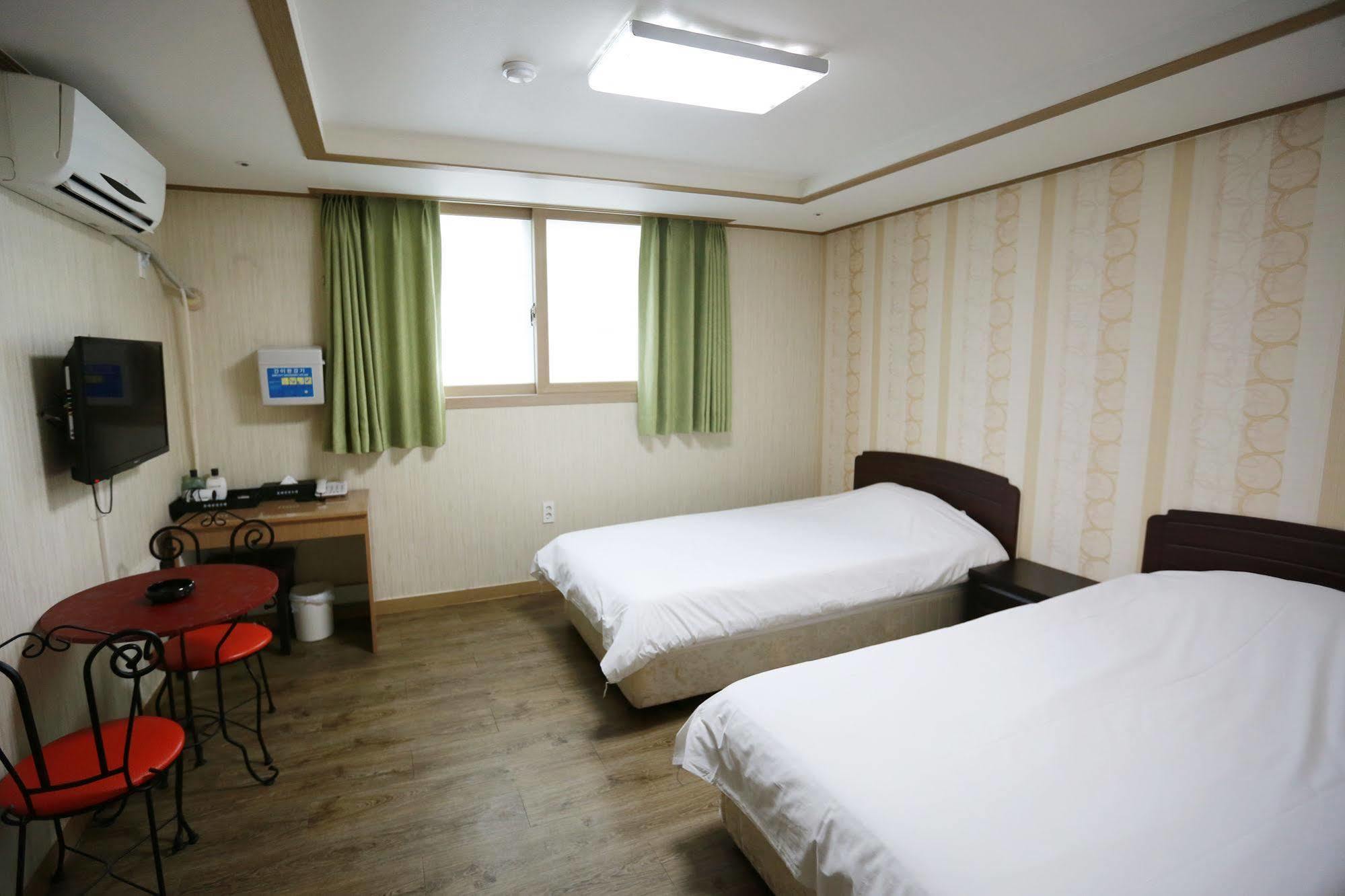 Olle Tourist Hotel Čedžu Exteriér fotografie